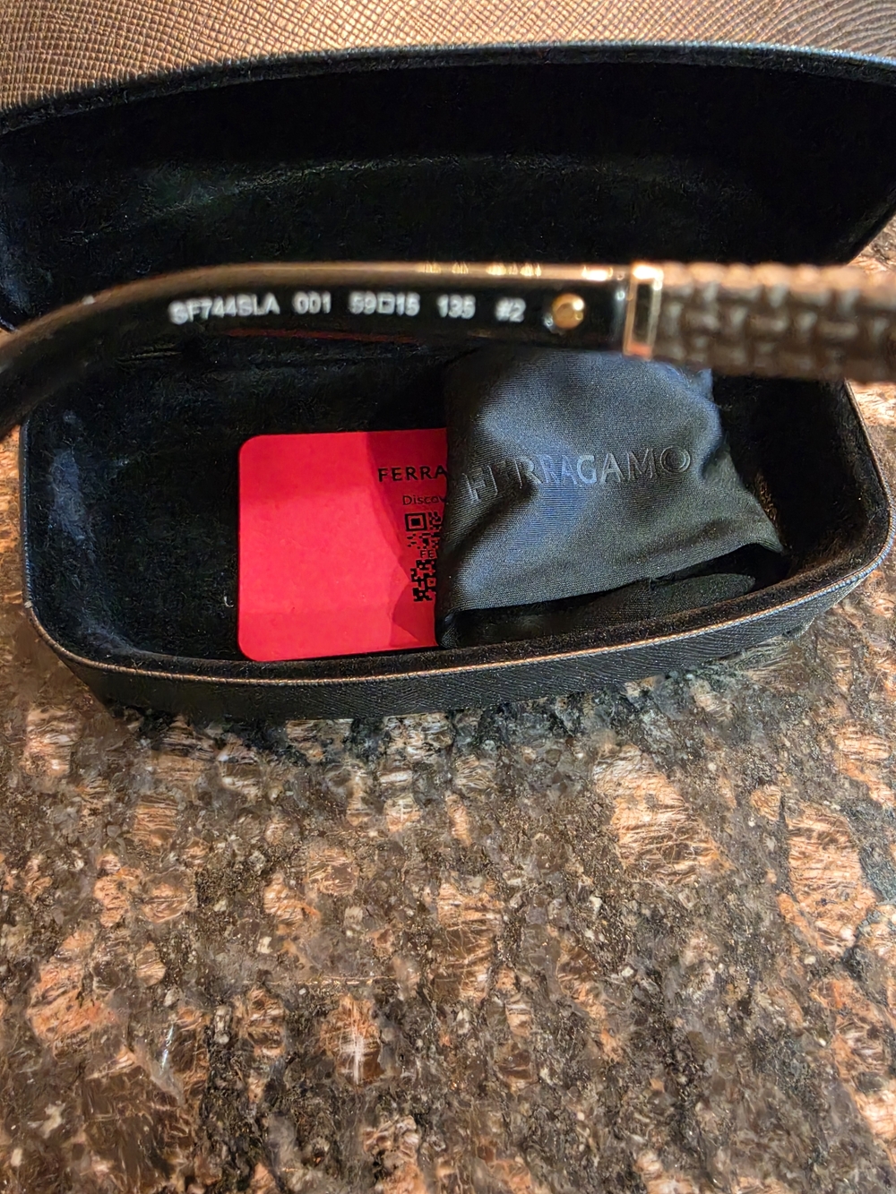 Salvatore Ferragamo Black Round Sunglasses with Tinted Lenses - Picture 5 of 7